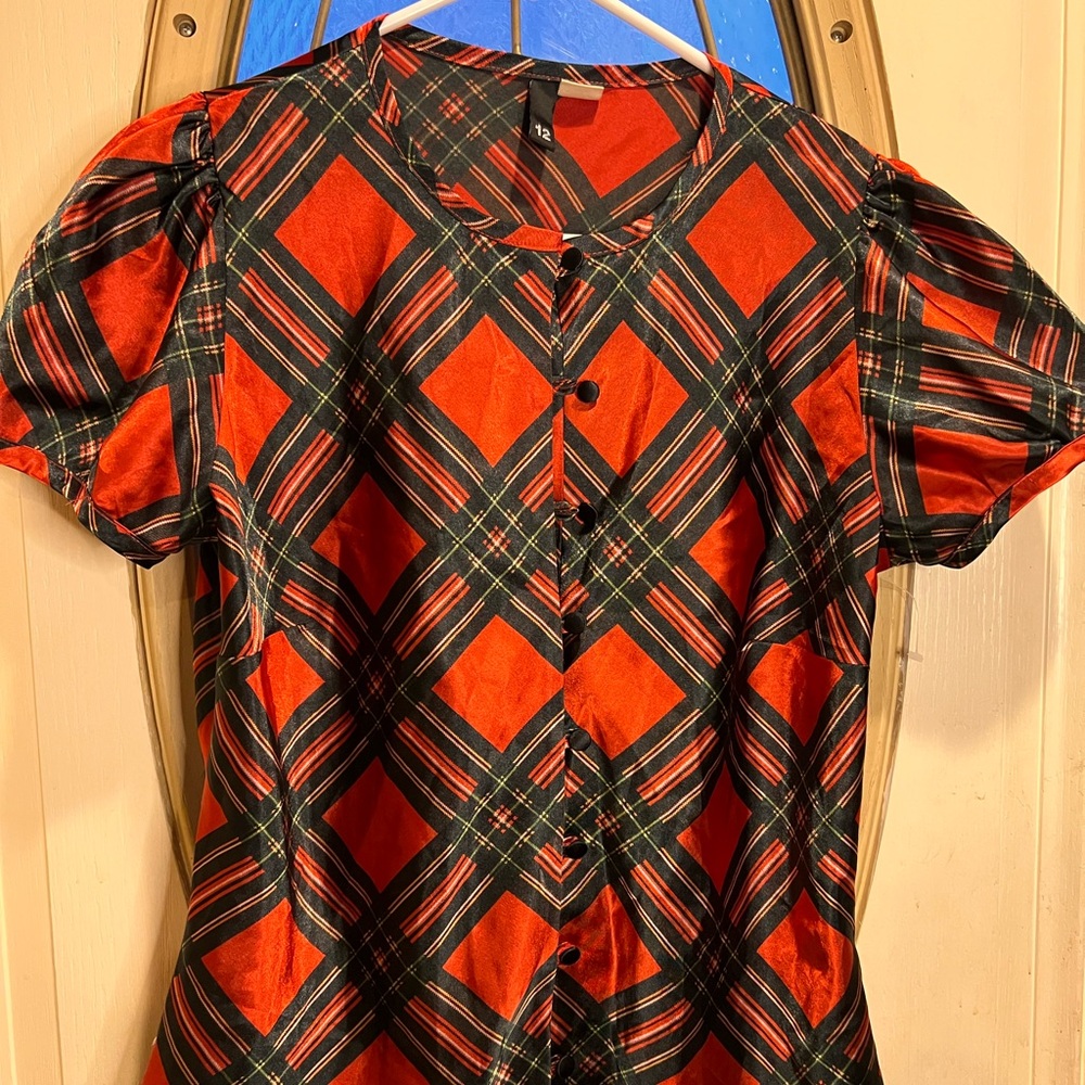 Silk Tartan patterne puff sleeves